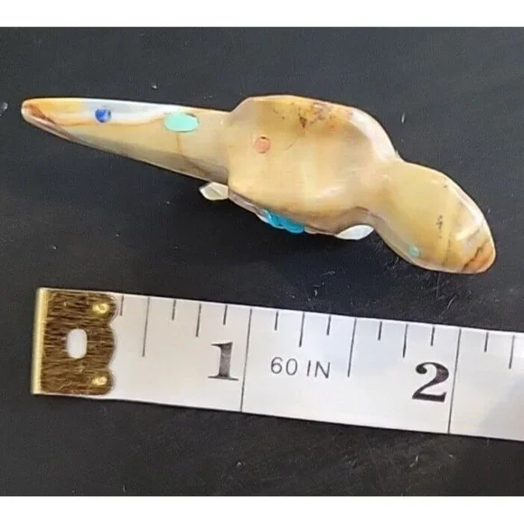 Southwest Zuni Fetish - Hawk With Fish In Talons. Stone Turquoise Small